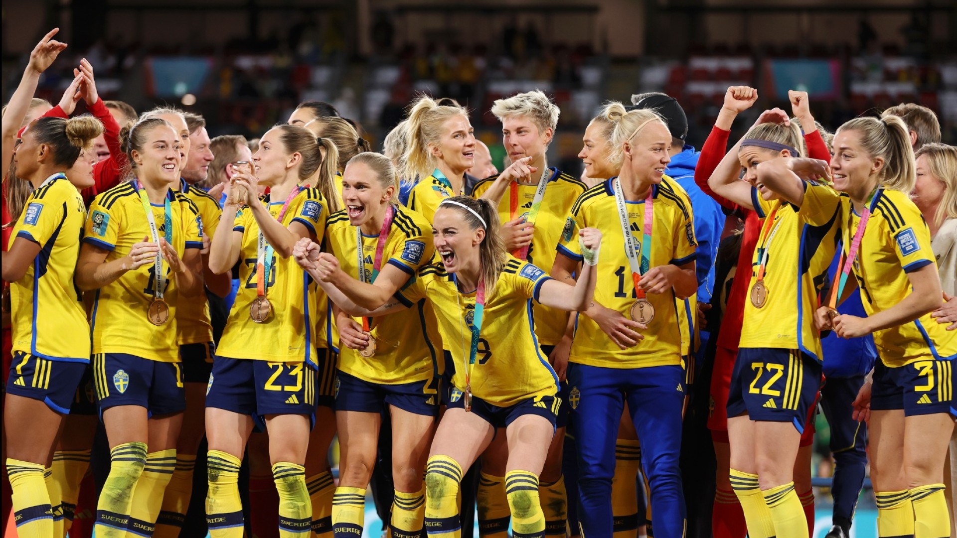 Selección Sueca celebrando su victoria en el partido por el tercer lugar del mundial femenino de fútbol de la FIFA 2023